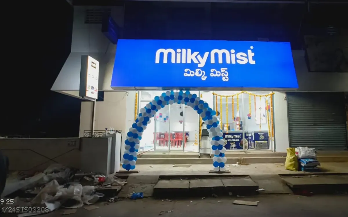 Milky Mist: Glow sign